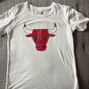 NBA  White Bulls T-Shirt